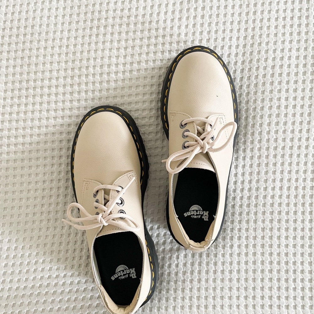 Dr. Martens Cream Platform Mary Jane’s